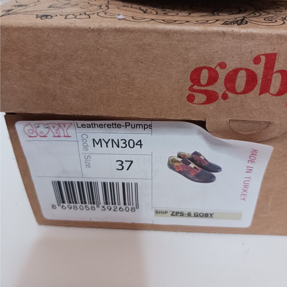Goby Geometric Print Slip-On Sneakers NWT Size 7 - Picture 7 of 8